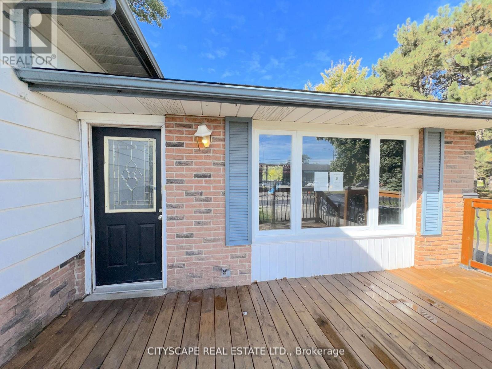 515 Grantham Avenue, St. Catharines (Vine/linwell), Ontario  L2M 6W2 - Photo 4 - X12376506