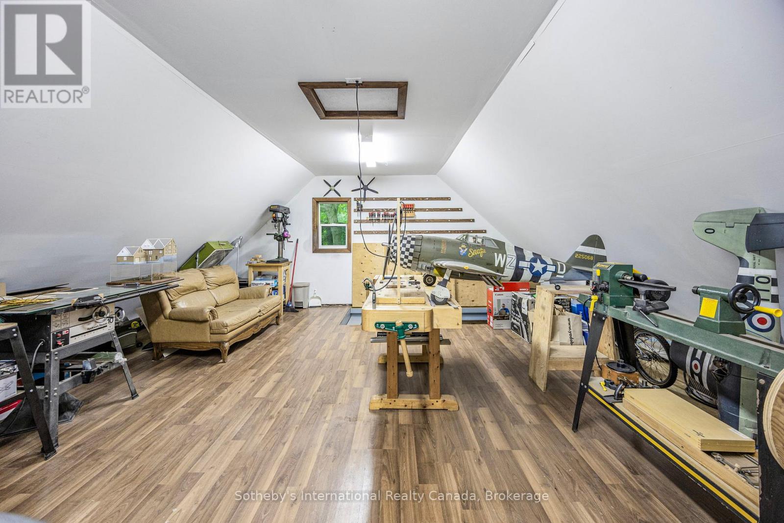 28 Big Tree Circle, Mulmur, Ontario  L9V 3M3 - Photo 44 - X12376790