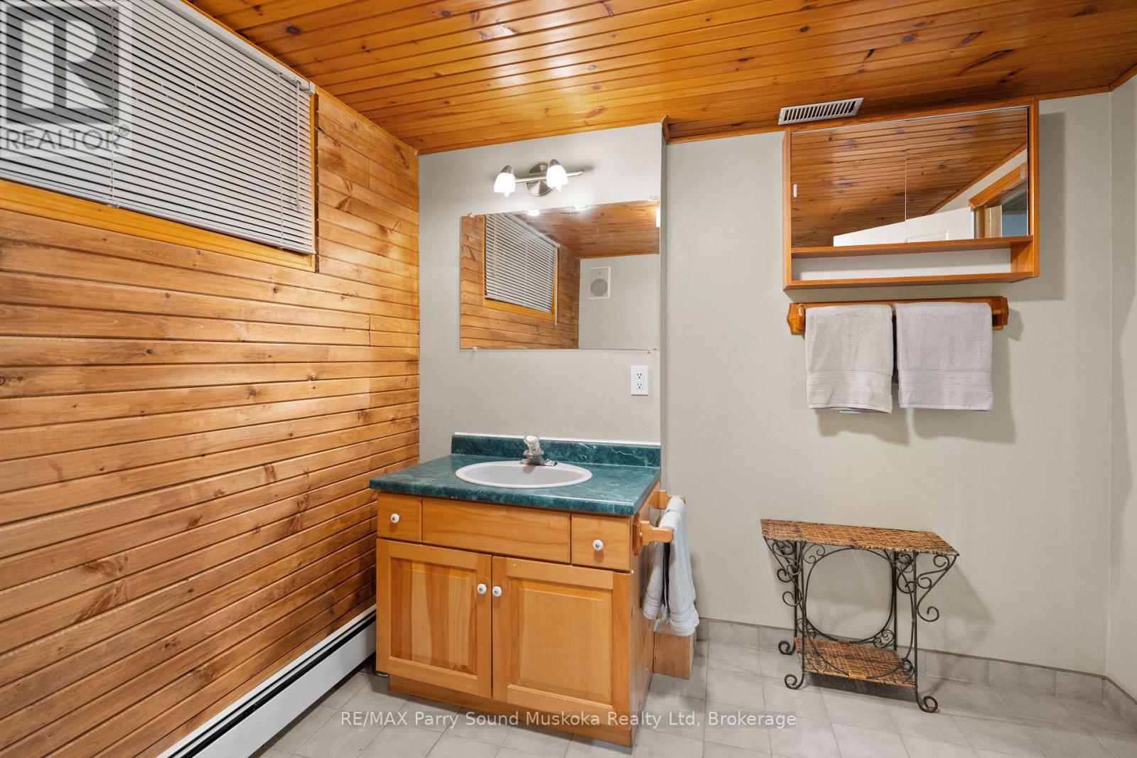 36 Maple Street, Seguin, Ontario  P0C 1J0 - Photo 30 - X12376824
