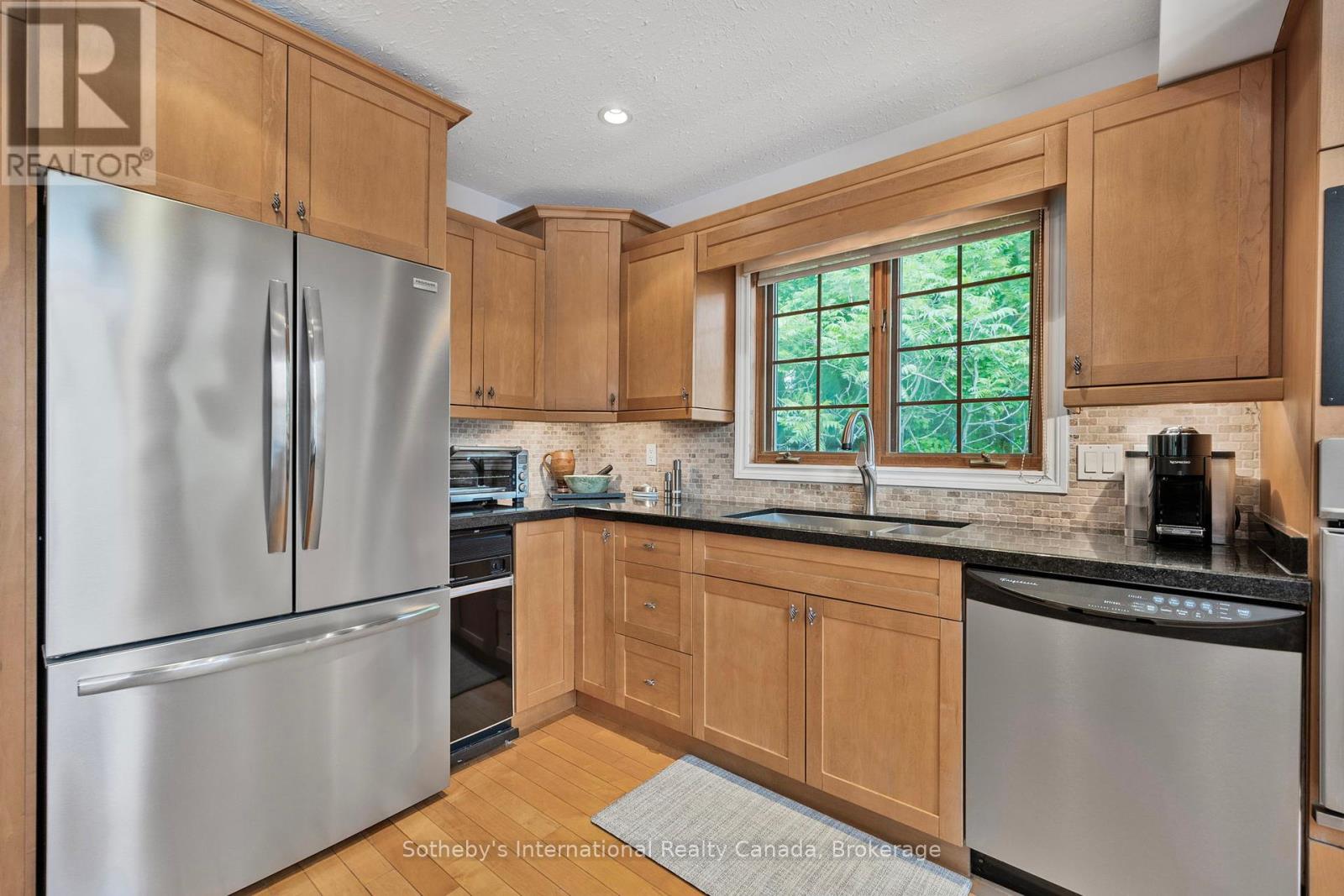 28 Big Tree Circle, Mulmur, Ontario  L9V 3M3 - Photo 8 - X12376790