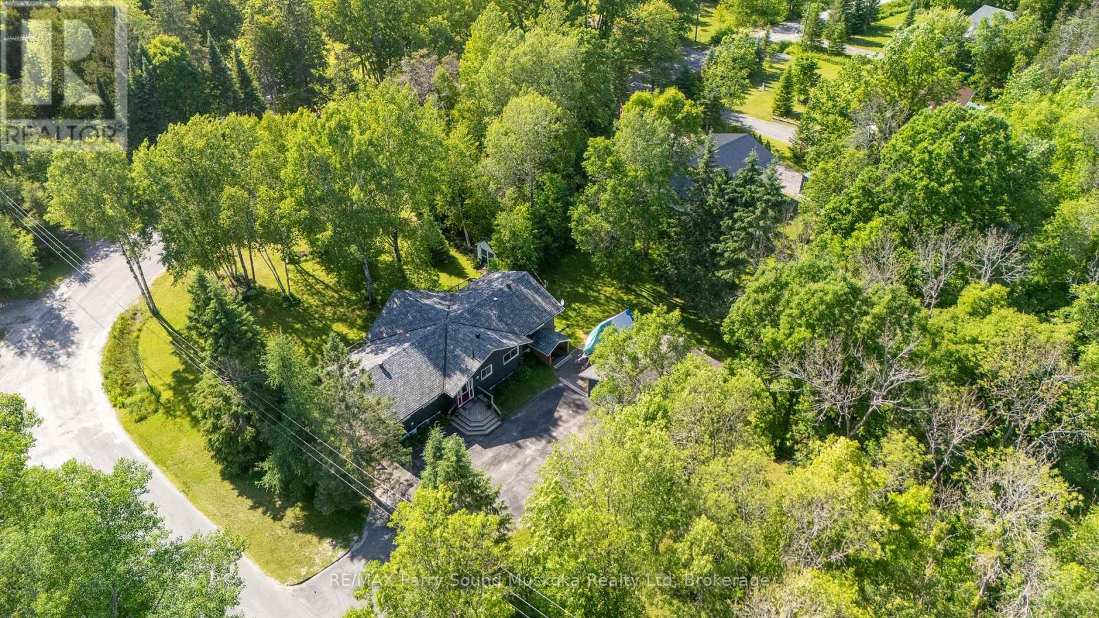 36 Maple Street, Seguin, Ontario  P0C 1J0 - Photo 4 - X12376824