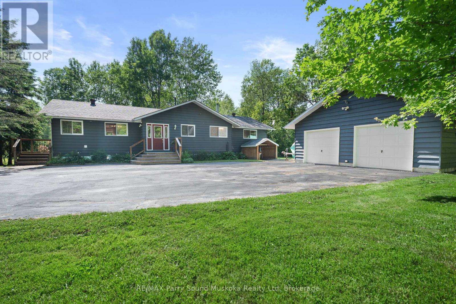 36 Maple Street, Seguin, Ontario  P0C 1J0 - Photo 3 - X12376824