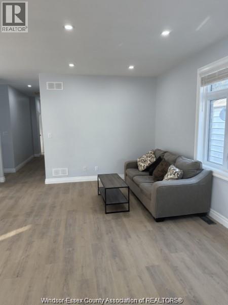 69 Spencer Avenue, Chatham, Ontario  N7M 1V5 - Photo 8 - 25022193