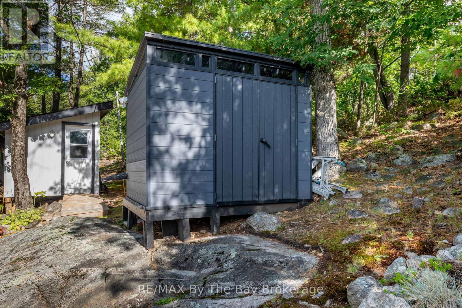 18588 Georgian Bay Shore, Georgian Bay, Ontario  P0E 1E0 - Photo 28 - X12376453