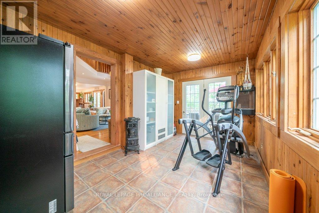 1421 Turtle Lake Lane, North Frontenac, Ontario  K0H 2M0 - Photo 22 - X12229389
