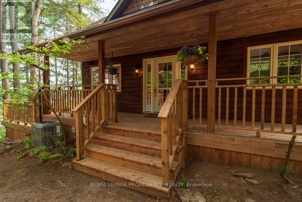 1421 Turtle Lake Lane, North Frontenac, Ontario  K0H 2M0 - Photo 8 - X12229389