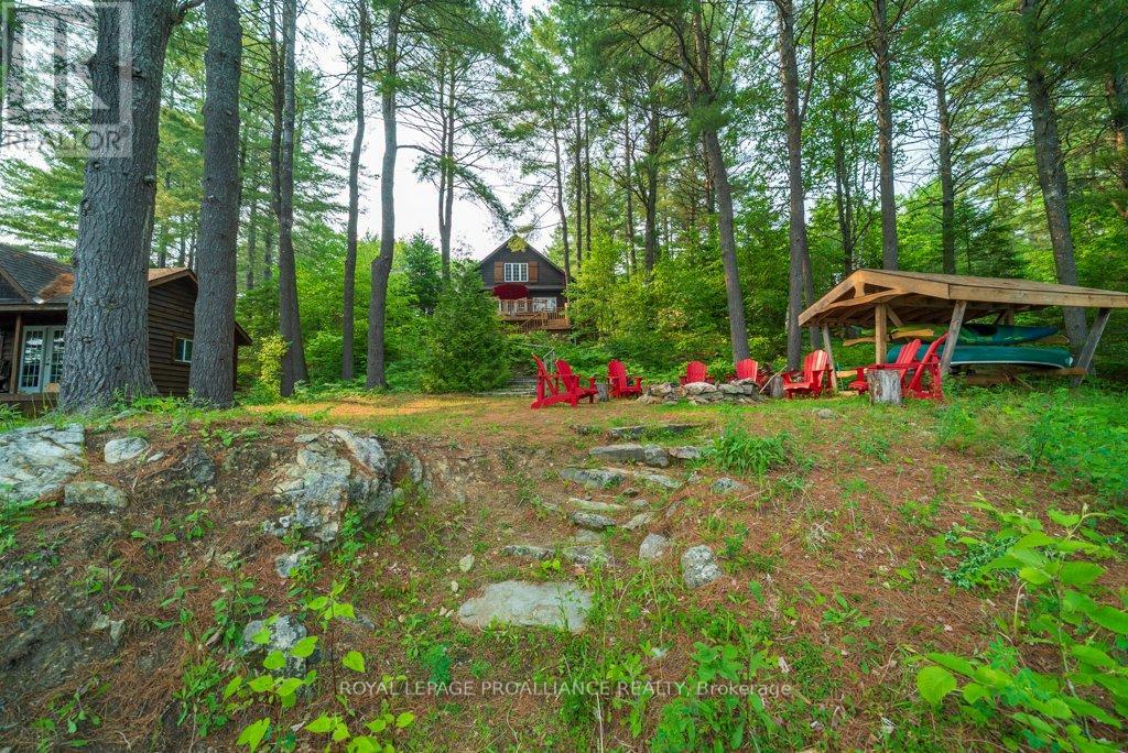 1421 Turtle Lake Lane, North Frontenac, Ontario  K0H 2M0 - Photo 41 - X12229389