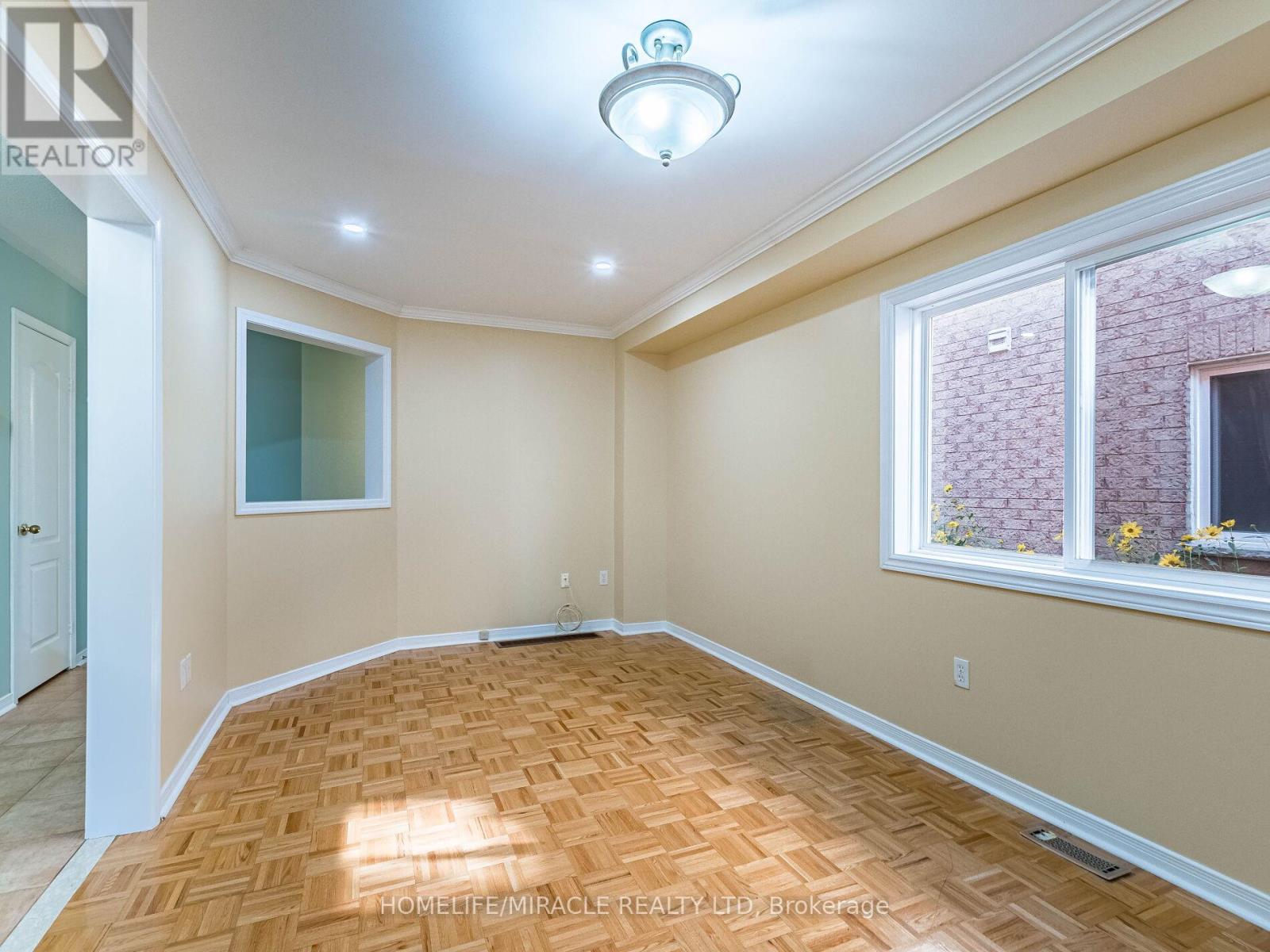55 Native Landing, Brampton, Ontario  L6X 5A7 - Photo 14 - W12374499