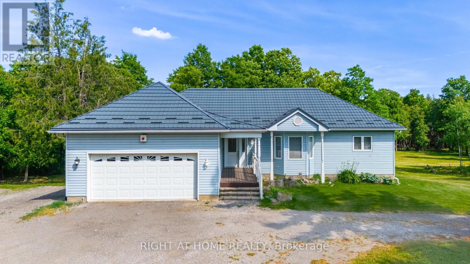 8080 Side Rd 15 Road, Halton Hills, Ontario  L9T 2X7 - Photo 1 - W12337732