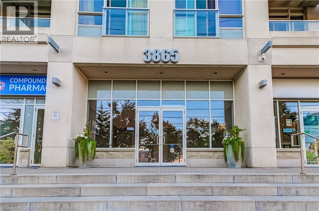 3865 Lake Shore Boulevard W Unit# 320, Toronto, Ontario  M8W 0A2 - Photo 2 - 40764943