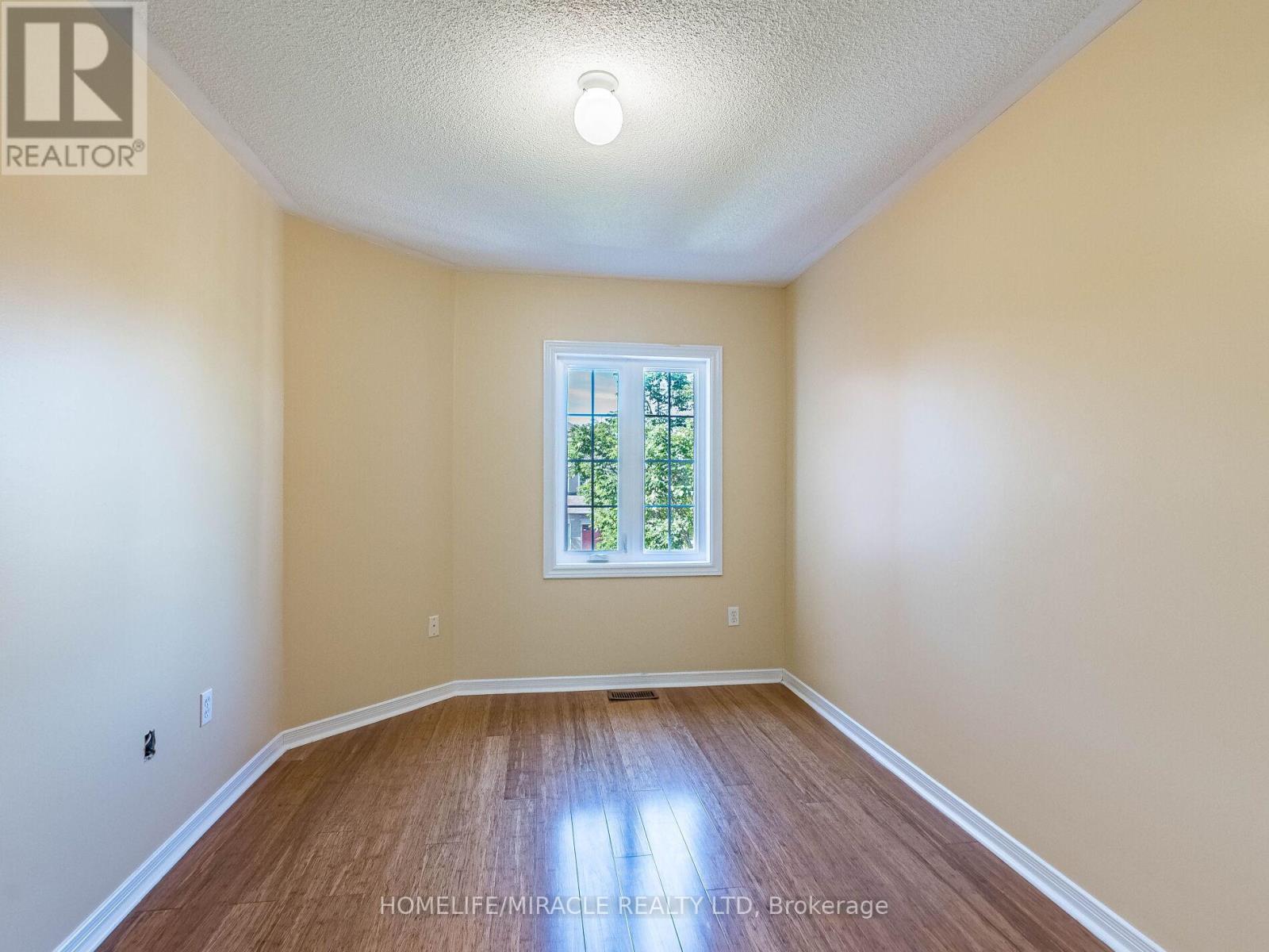 55 Native Landing, Brampton, Ontario  L6X 5A7 - Photo 34 - W12374499