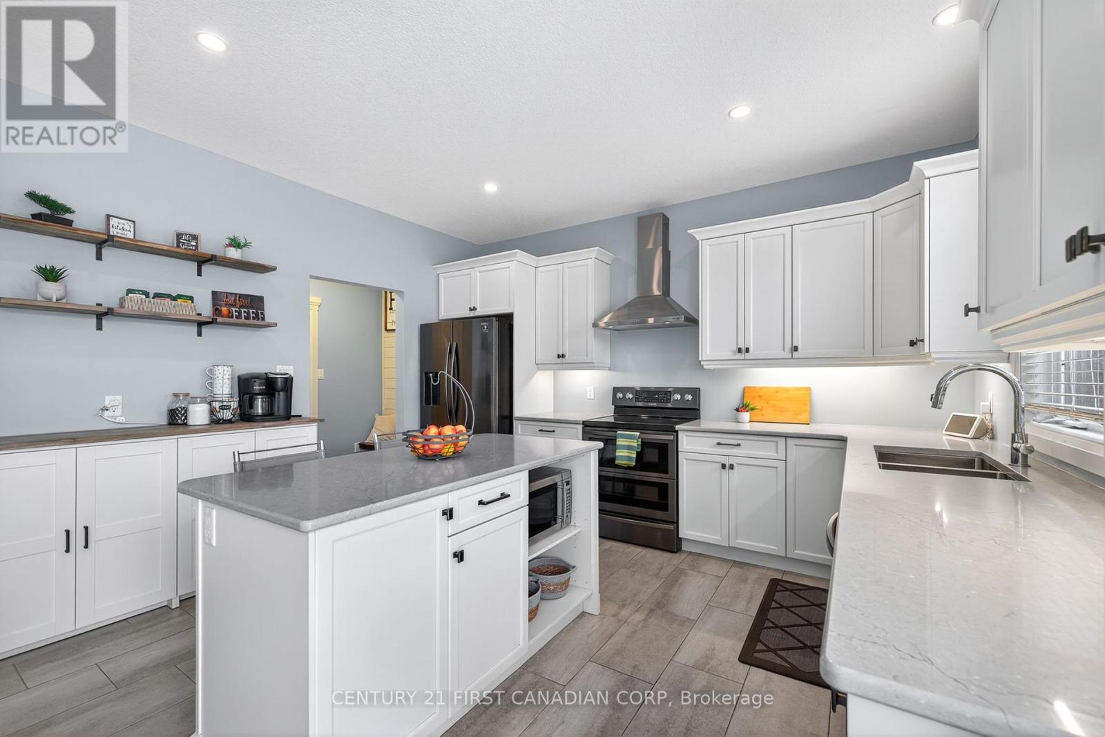 99 Thames Springs Crescent, Zorra, Ontario  N0M 2M0 - Photo 18 - X12376944