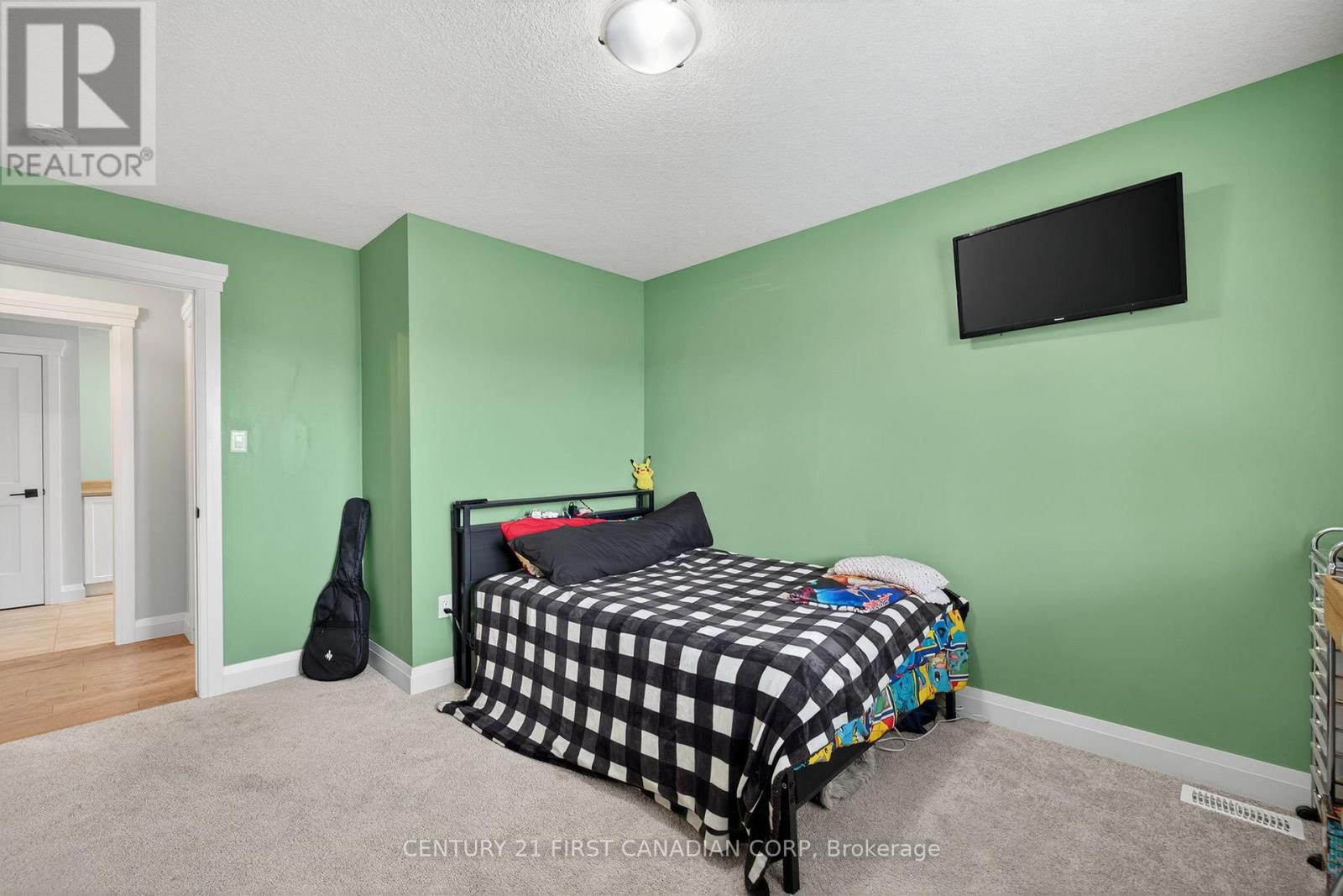 99 Thames Springs Crescent, Zorra, Ontario  N0M 2M0 - Photo 31 - X12376944