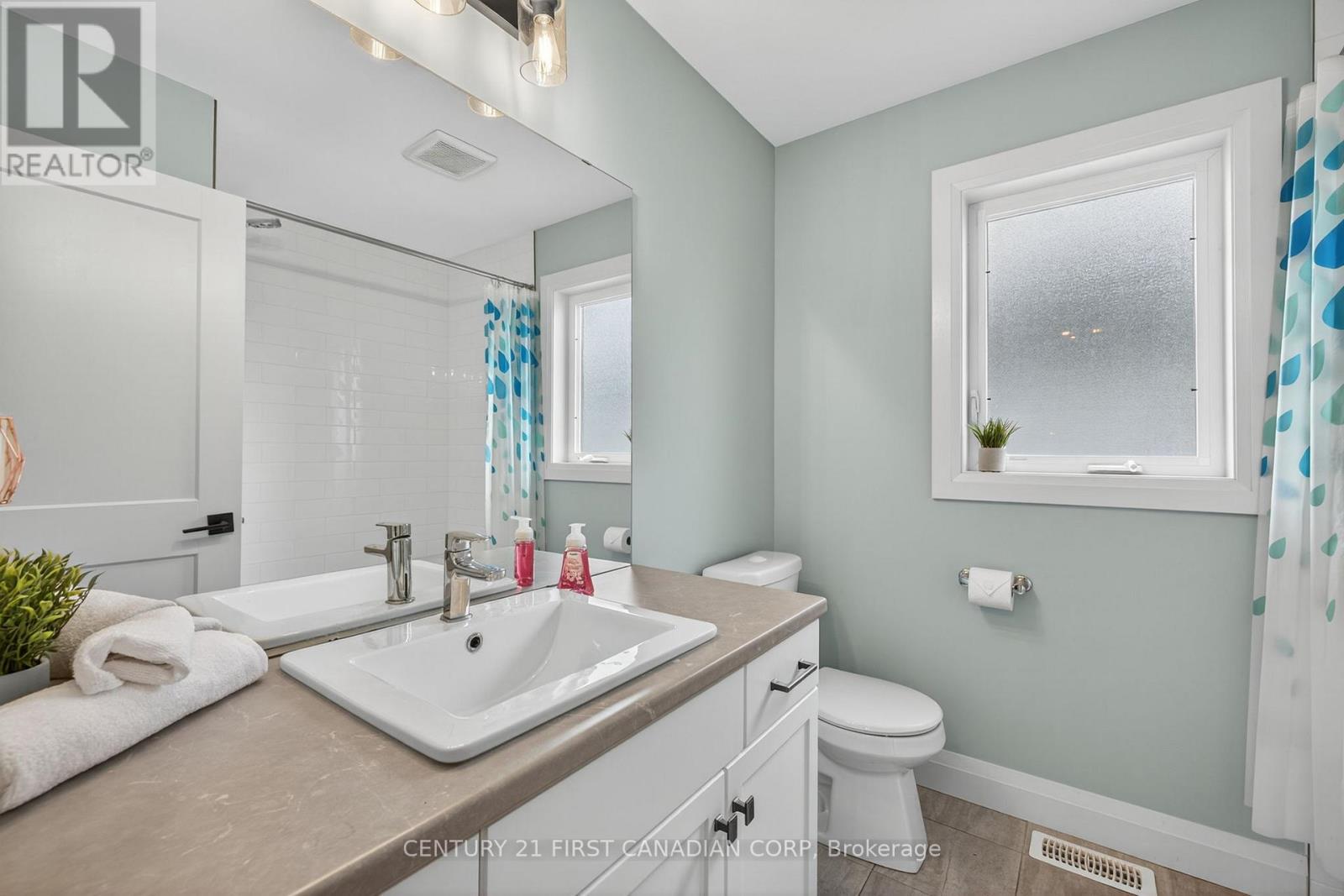 99 Thames Springs Crescent, Zorra, Ontario  N0M 2M0 - Photo 32 - X12376944