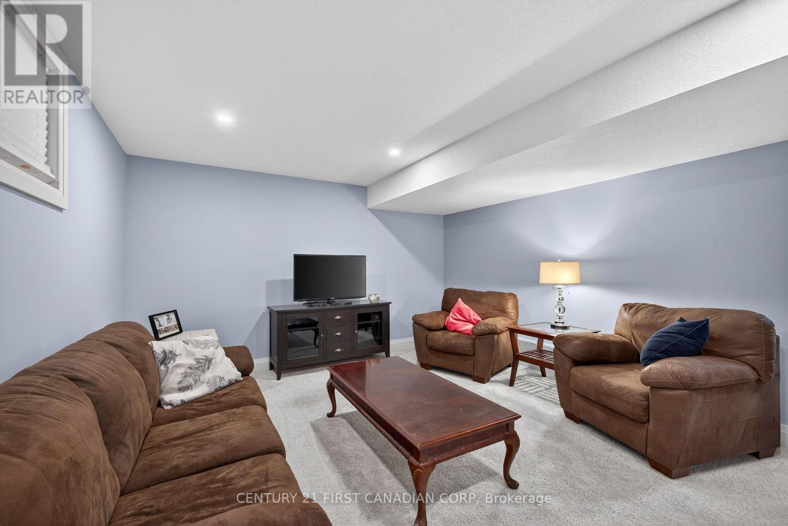 99 Thames Springs Crescent, Zorra, Ontario  N0M 2M0 - Photo 36 - X12376944