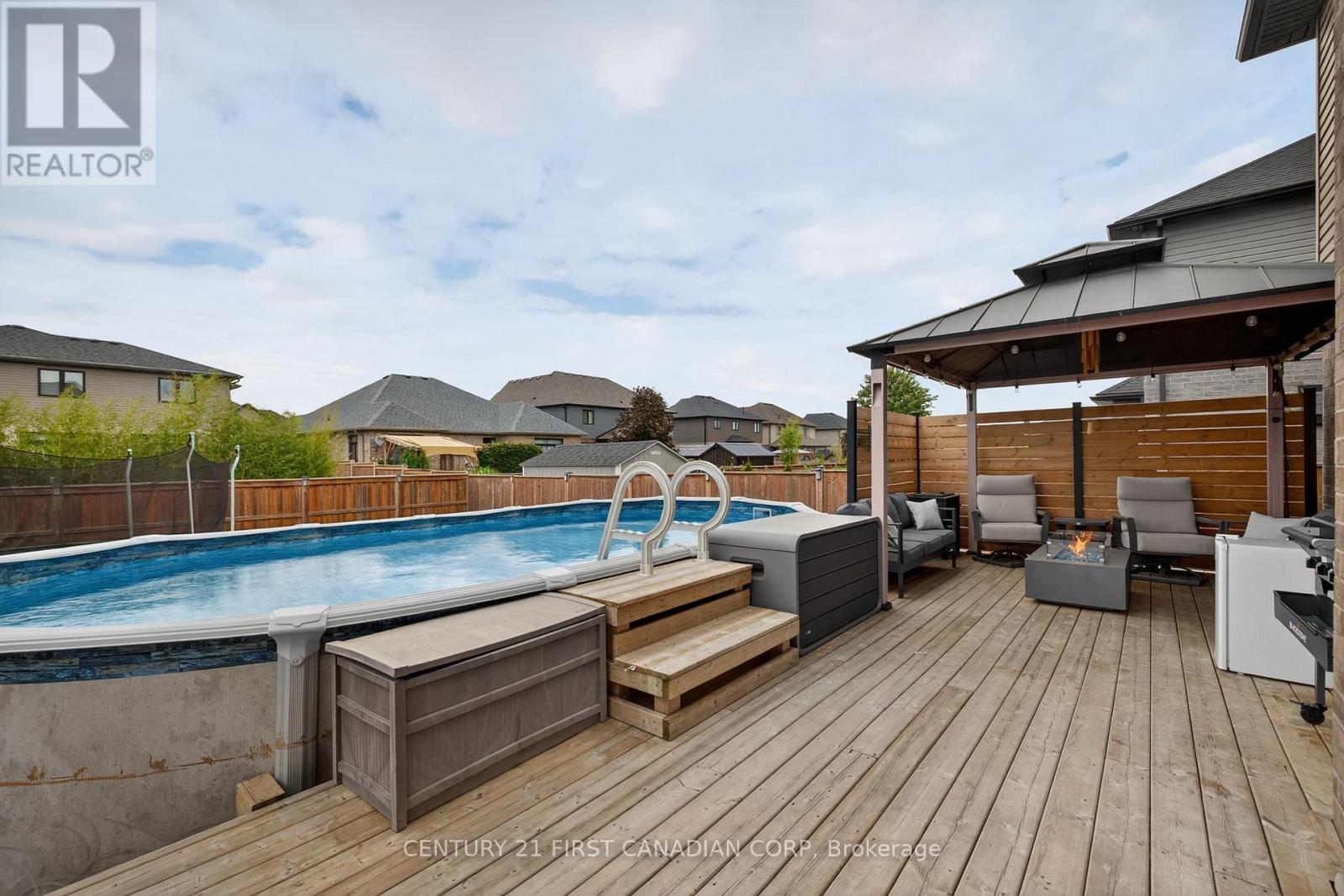 99 Thames Springs Crescent, Zorra, Ontario  N0M 2M0 - Photo 39 - X12376944