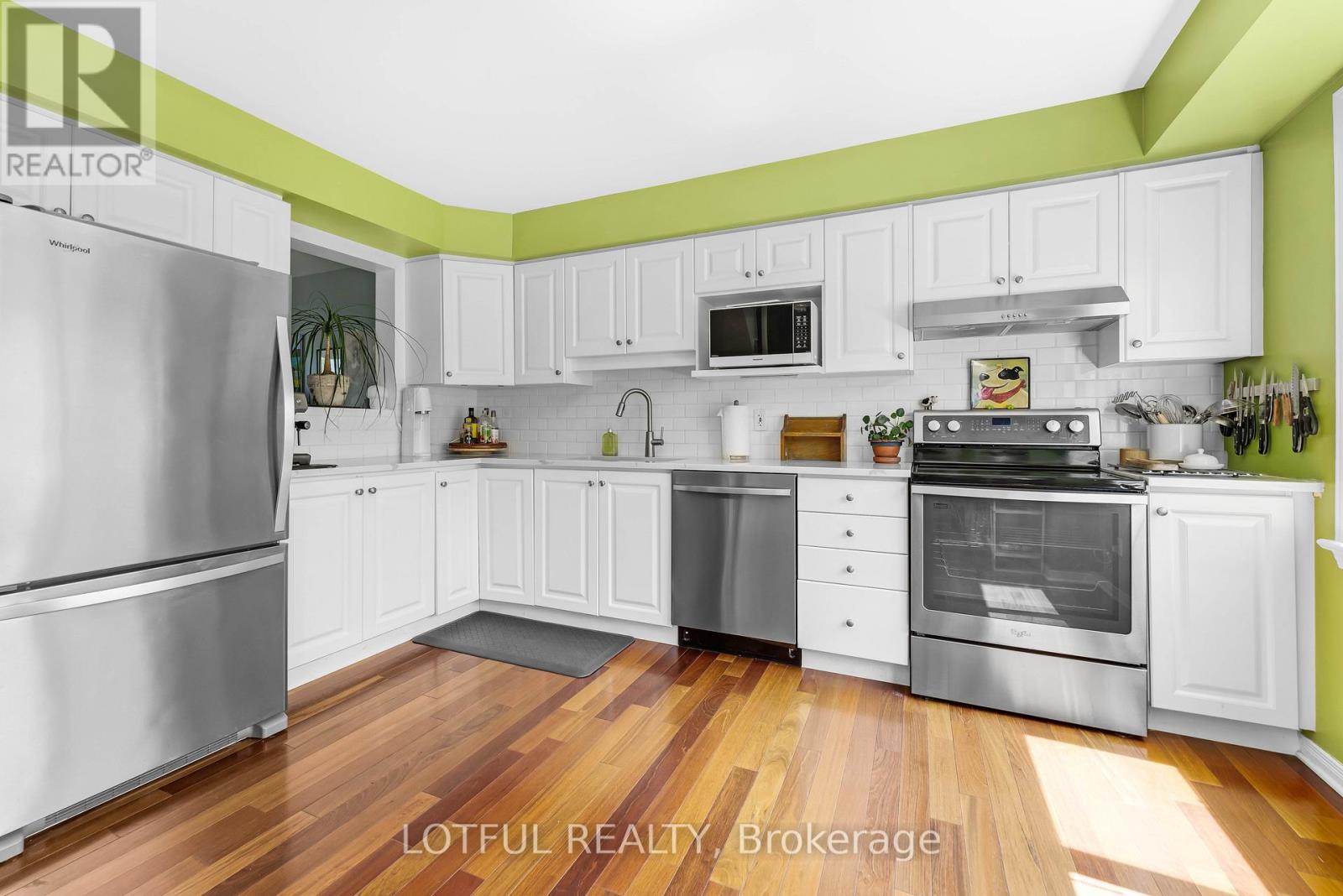 515 Burleigh Private, Ottawa, Ontario  K1J 1J9 - Photo 7 - X12376901