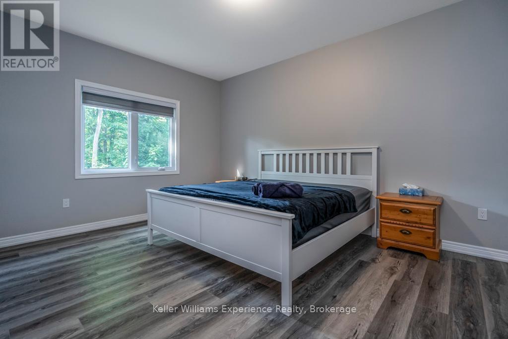 40 Lindale Avenue, Tiny, Ontario  L9M 0J2 - Photo 10 - S12376942