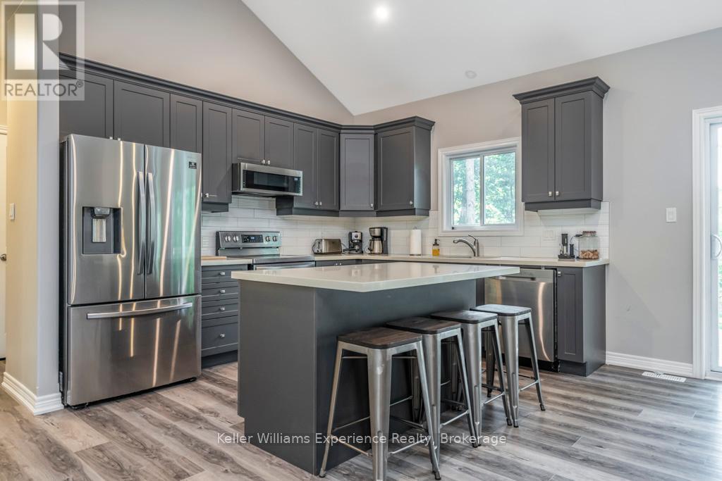 40 Lindale Avenue, Tiny, Ontario  L9M 0J2 - Photo 4 - S12376942