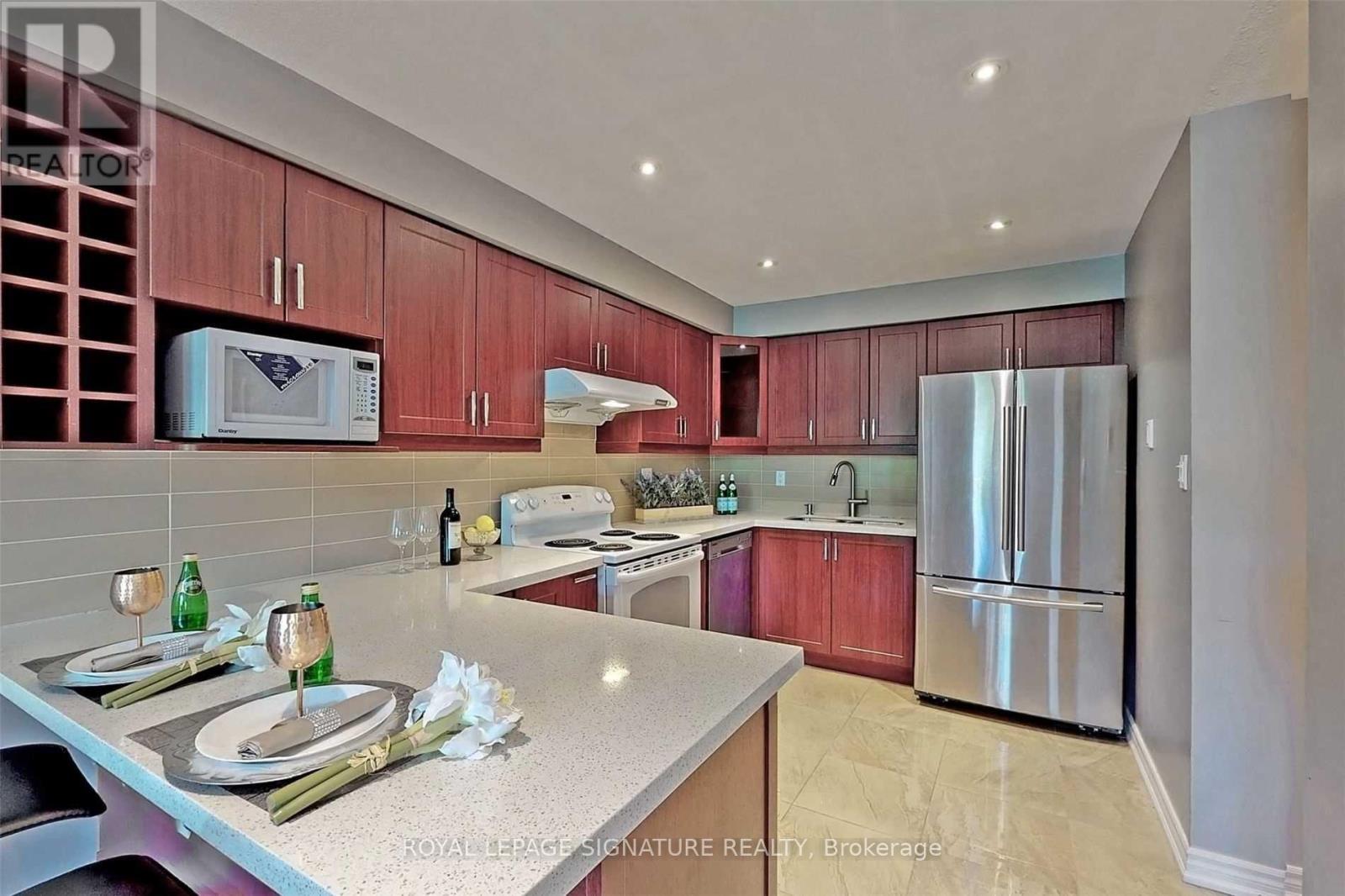 Property at 190 - 20 MOONSTONE BYWAY image 1