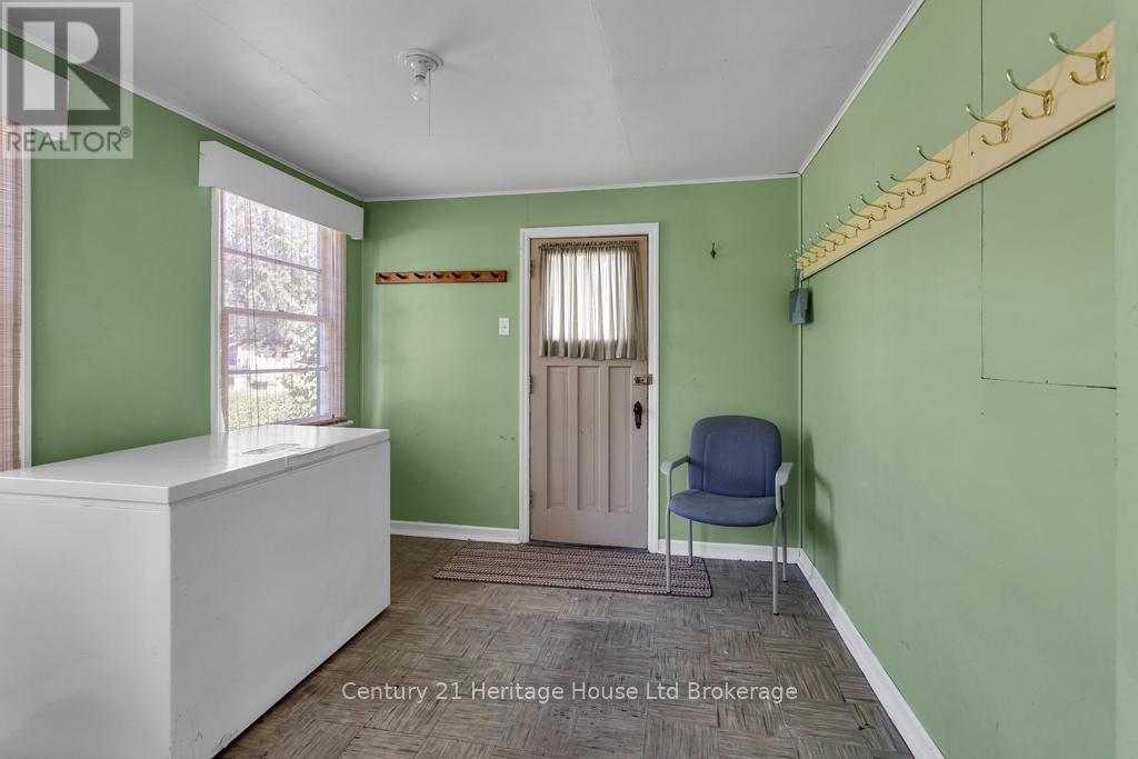 10 Parkside Drive, Tillsonburg, Ontario  N4G 3Z9 - Photo 12 - X12376940