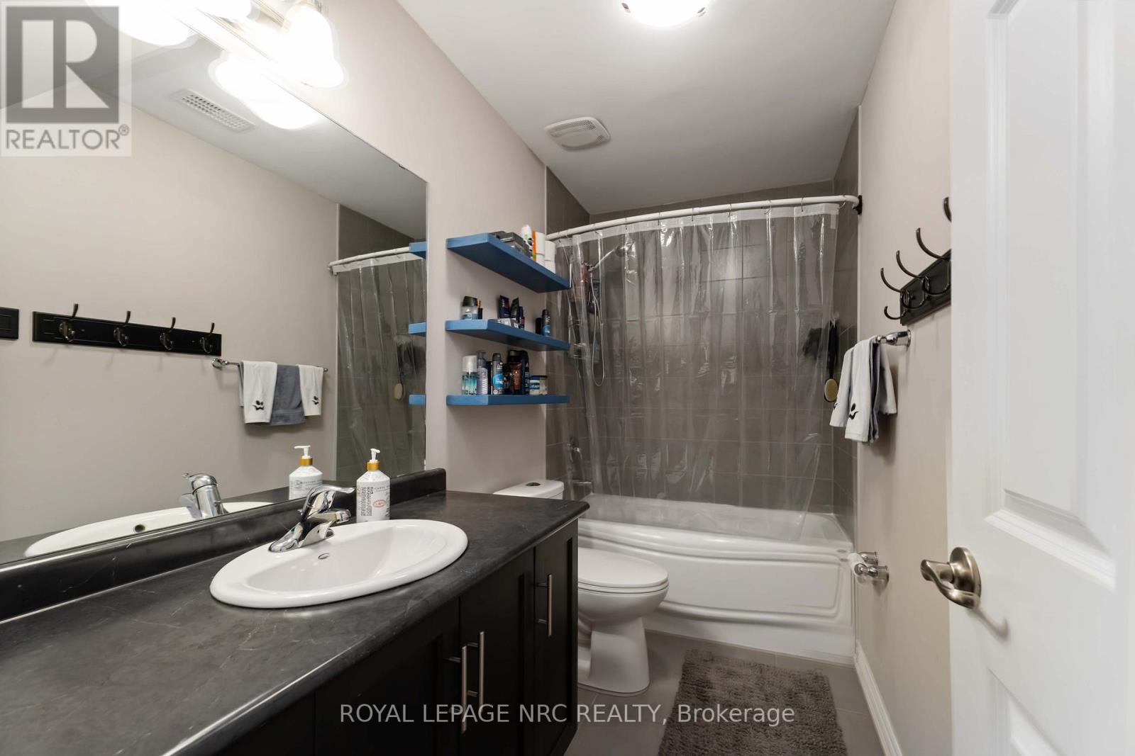 10 - 77 Avery Crescent, St. Catharines, Ontario  L2P 0E5 - Photo 17 - X12376934