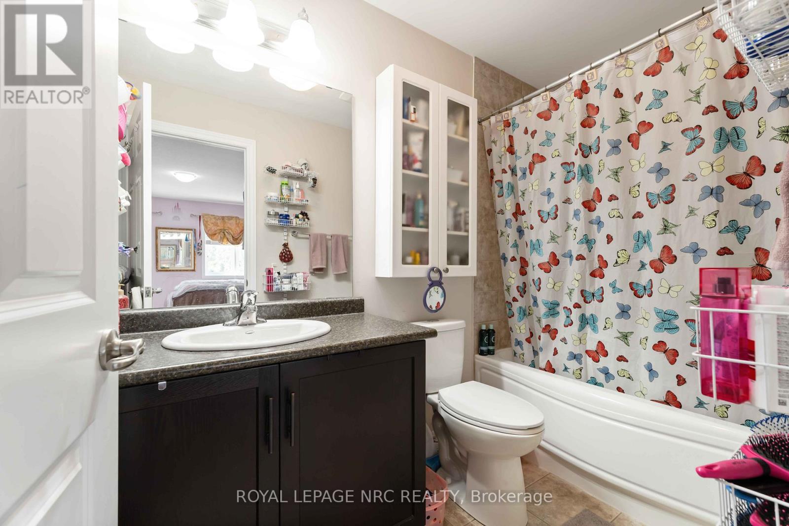 10 - 77 Avery Crescent, St. Catharines, Ontario  L2P 0E5 - Photo 20 - X12376934