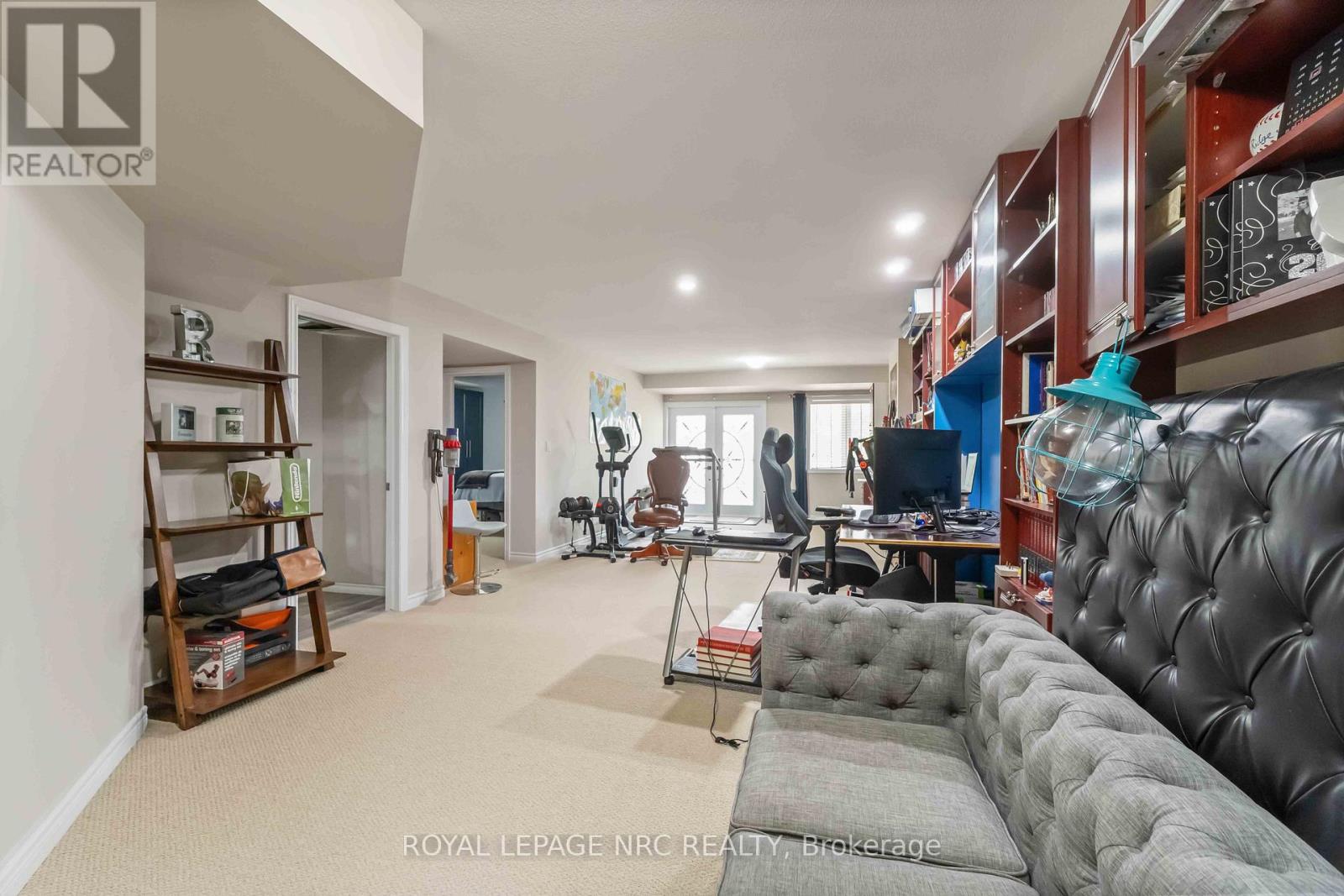10 - 77 Avery Crescent, St. Catharines, Ontario  L2P 0E5 - Photo 30 - X12376934