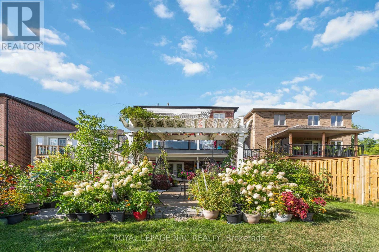 10 - 77 Avery Crescent, St. Catharines, Ontario  L2P 0E5 - Photo 40 - X12376934