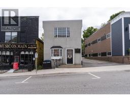 9 MAIN STREET W, Huntsville, Ontario