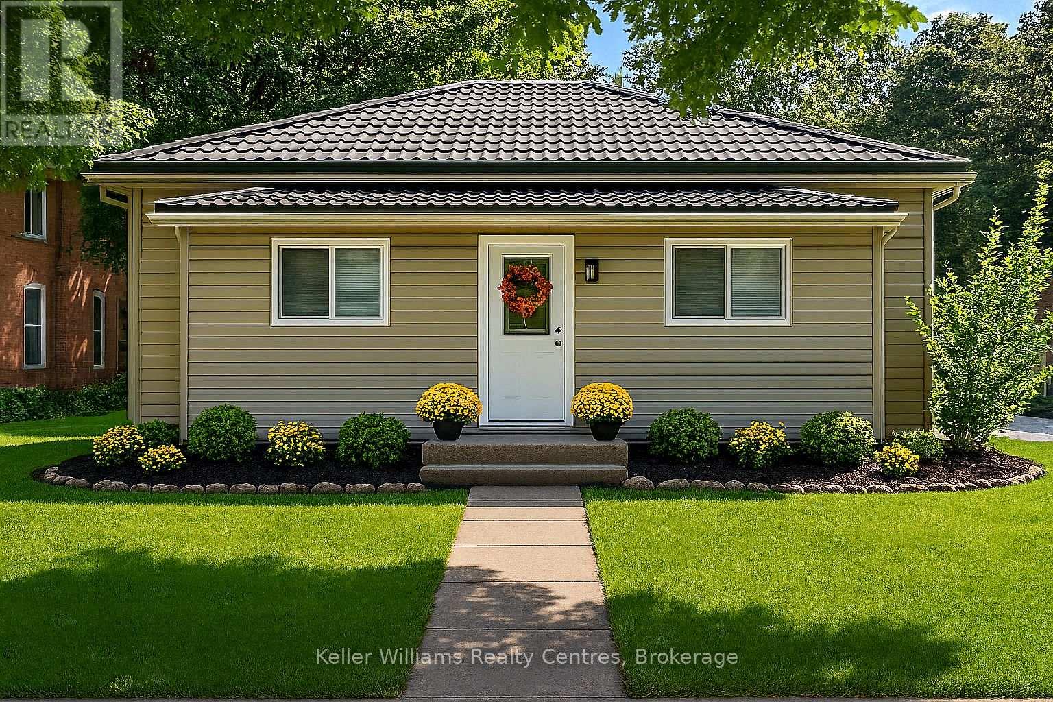 31 Yonge Street S, Arran-Elderslie, Ontario  N0H 2N0 - Photo 2 - X12376875