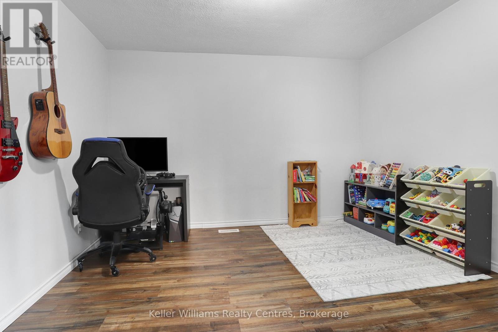31 Yonge Street S, Arran-Elderslie, Ontario  N0H 2N0 - Photo 20 - X12376875