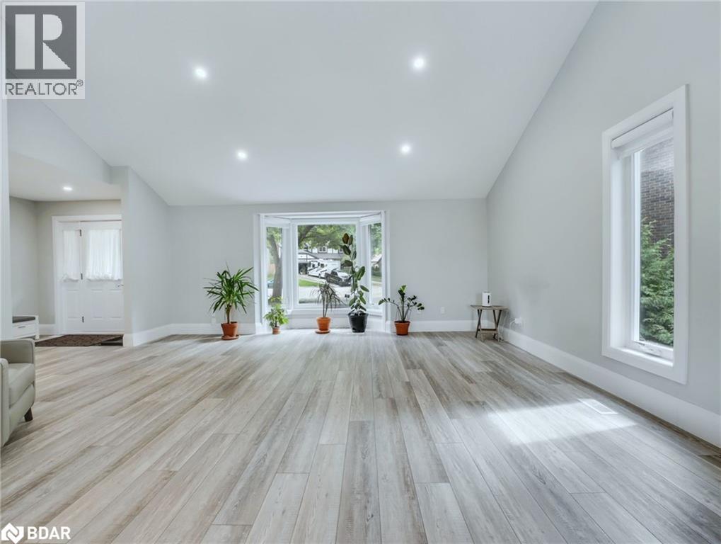 Property at 15 WESTBROOK Place image 4