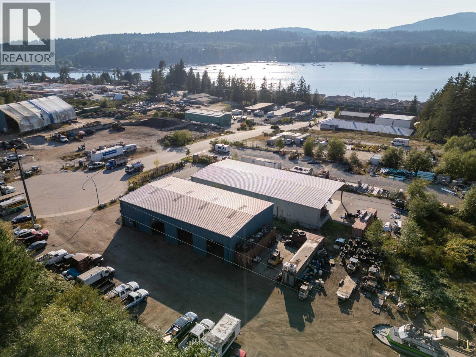 5480 SECHELT INLET CRESCENT, Sechelt, British Columbia