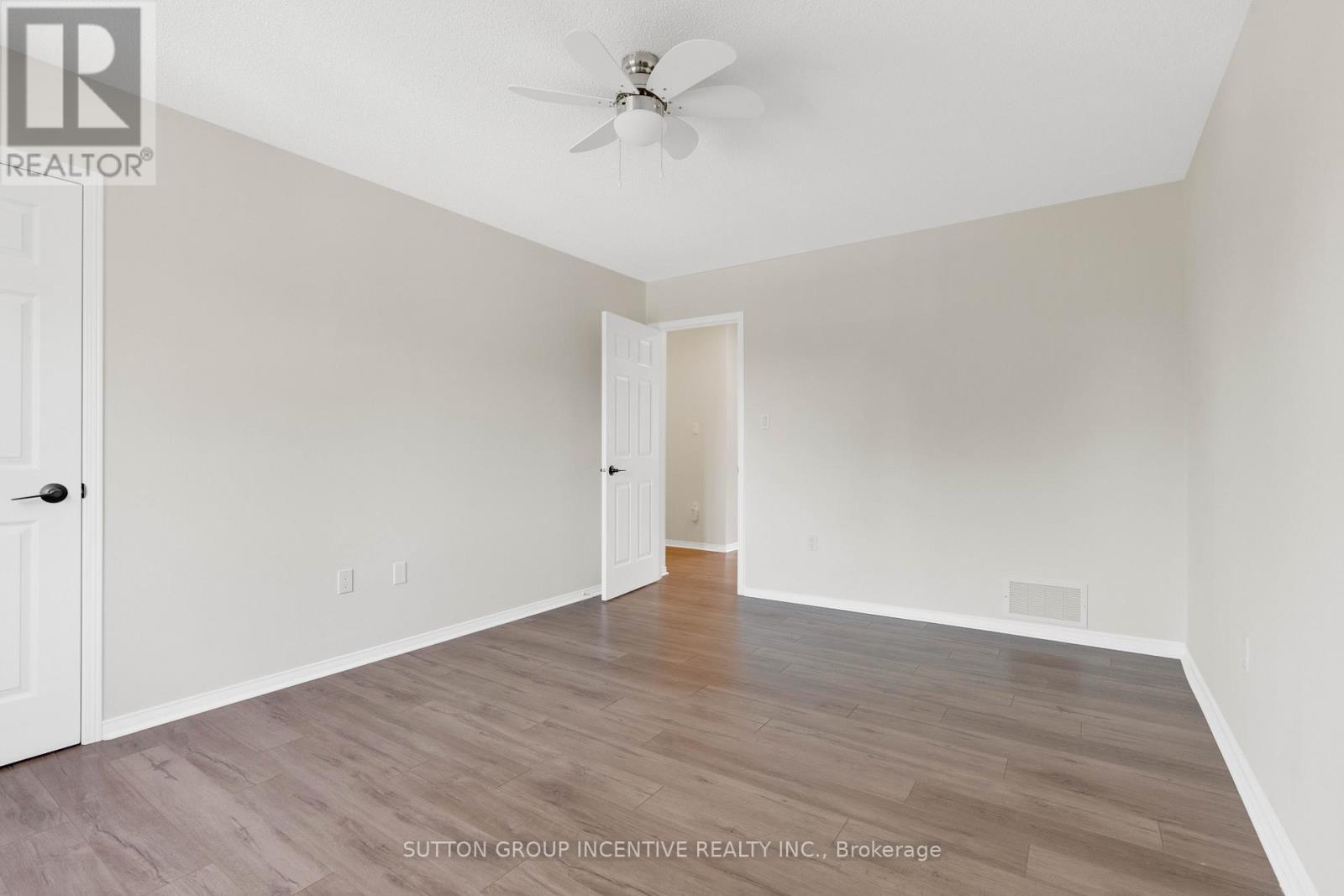 822 Coral Springs Lane, Midland, Ontario  L4R 0A1 - Photo 21 - S12332167