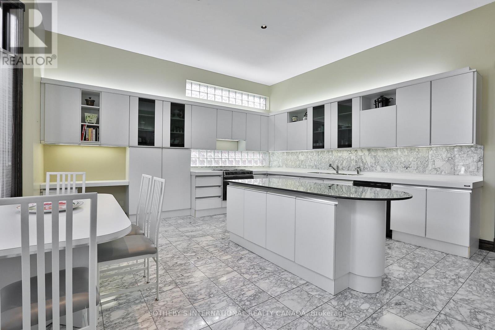 290 Byng Avenue, Toronto, Ontario  M2N 4L3 - Photo 18 - C12376564
