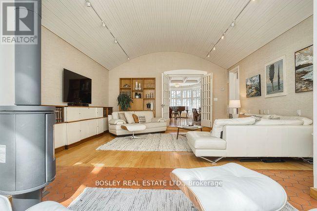 40 Castle Frank Crescent, Toronto (Rosedale-Moore Park), Ontario  M4W 3A3 - Photo 18 - C12376693