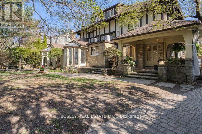 40 Castle Frank Crescent, Toronto (Rosedale-Moore Park), Ontario  M4W 3A3 - Photo 3 - C12376693
