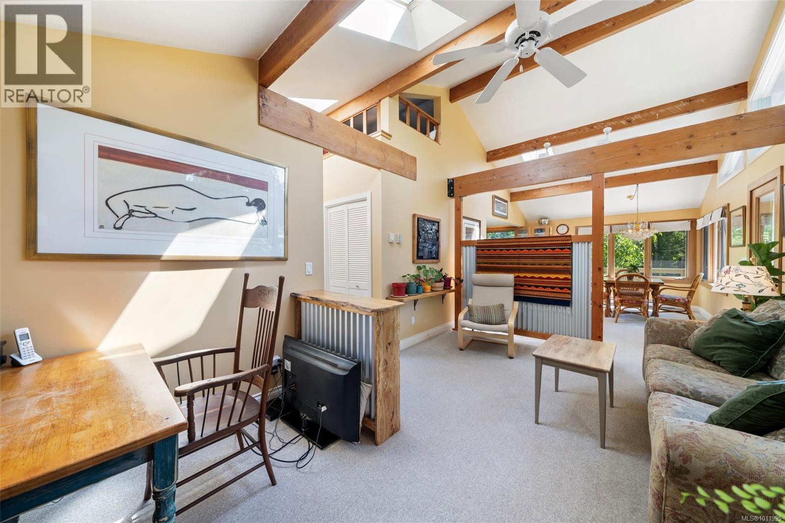 Property at 5932 West Saanich Rd image 3