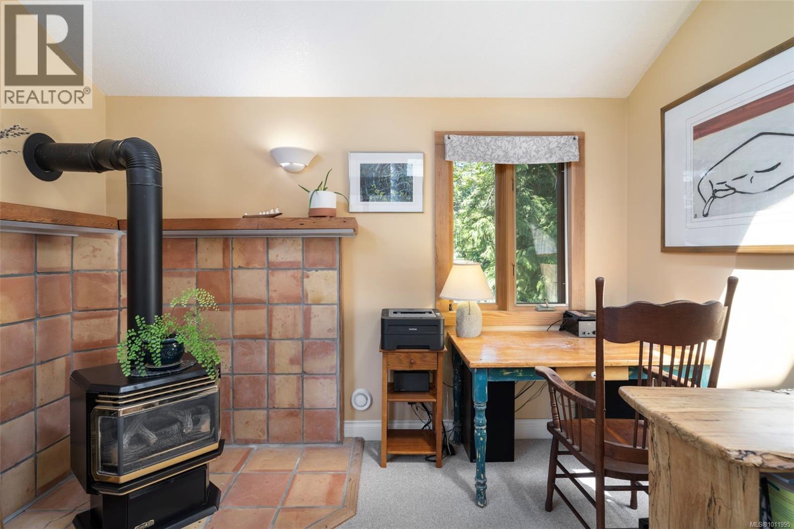 Property at 5932 West Saanich Rd image 5