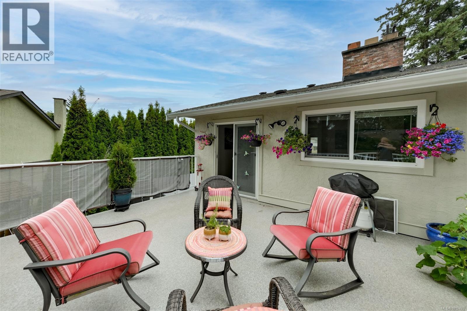 Property at 2874 Pickford Rd image 3