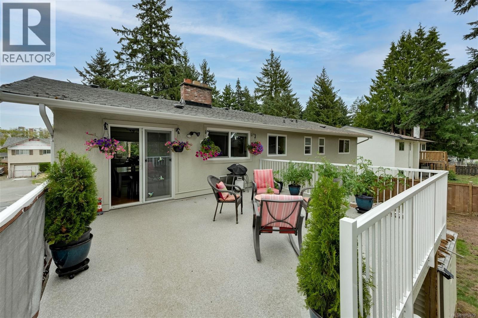 Property at 2874 Pickford Rd image 5
