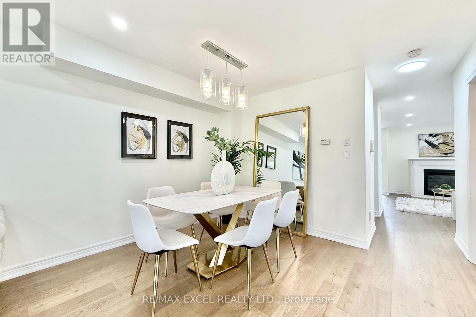 455 White's Hill Avenue, Markham, Ontario  L6B 0J7 - Photo 12 - N12376602