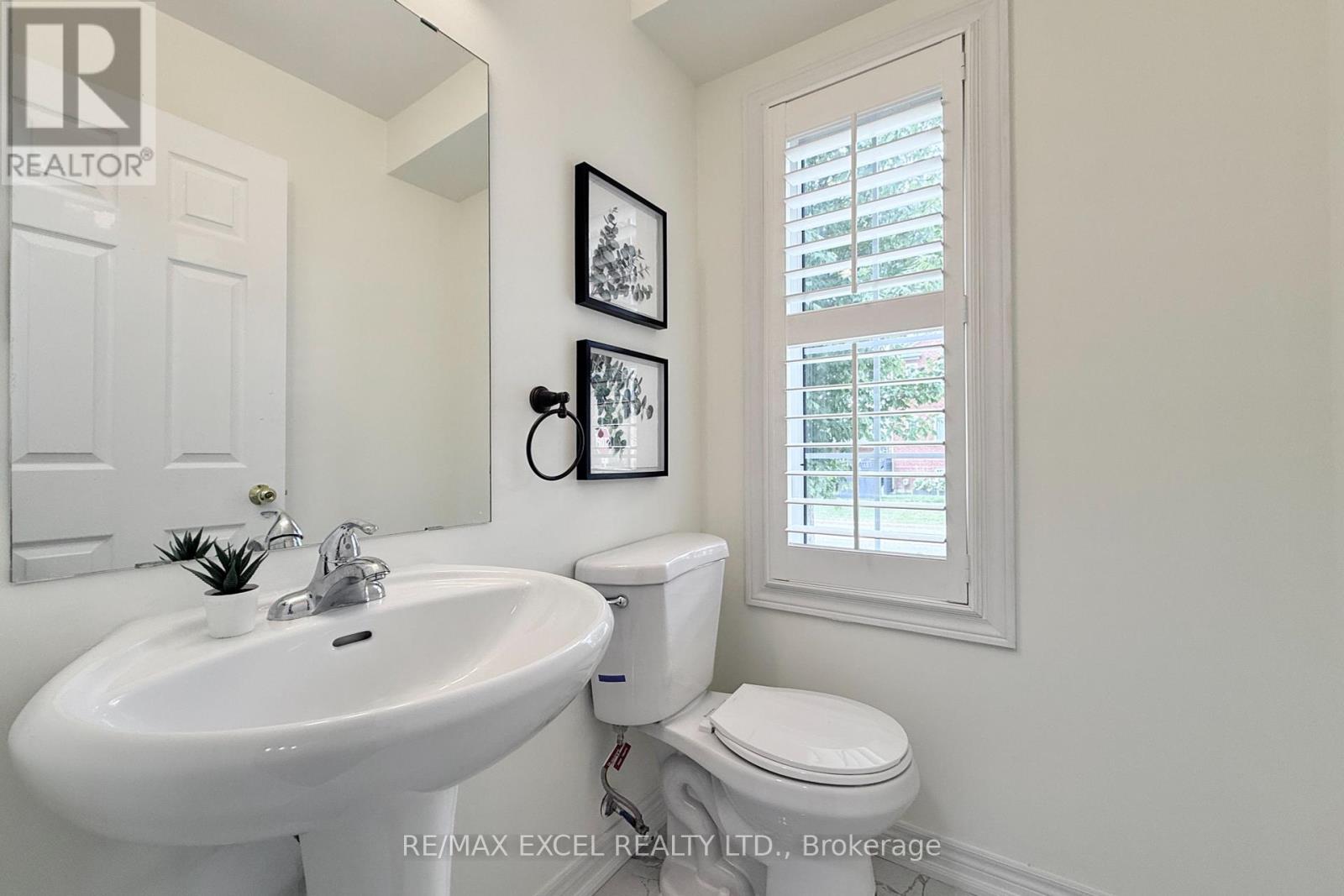455 White's Hill Avenue, Markham, Ontario  L6B 0J7 - Photo 13 - N12376602