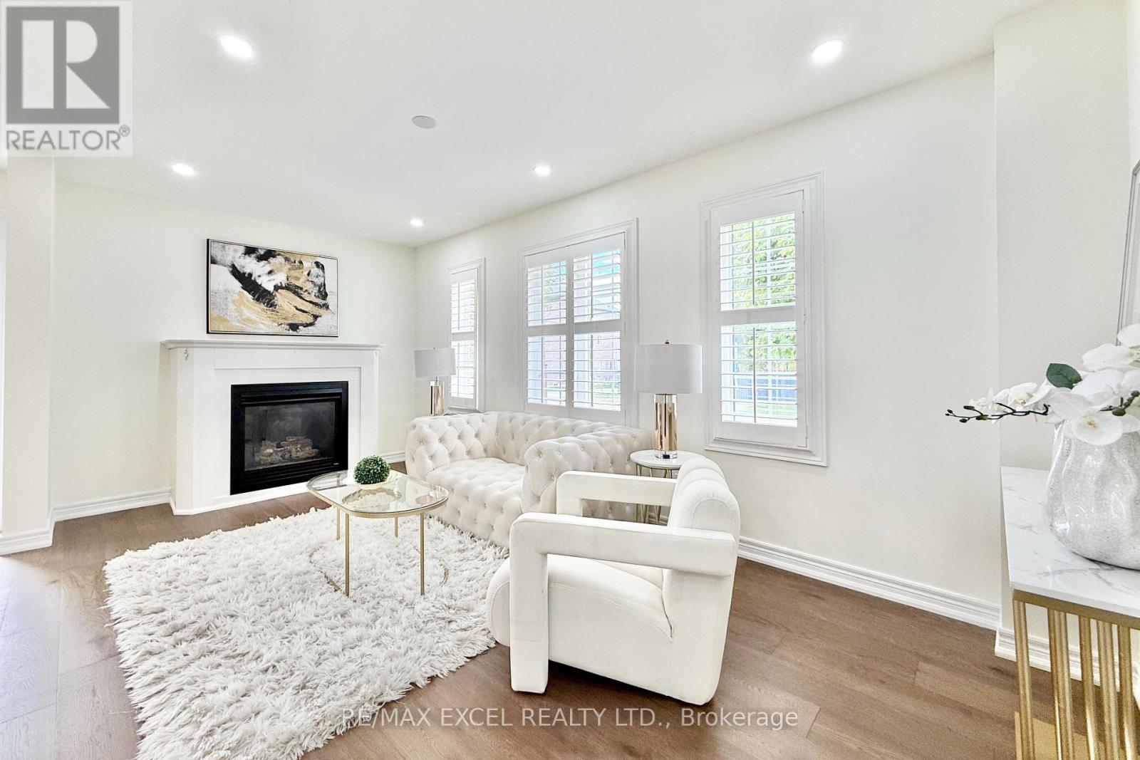 455 White's Hill Avenue, Markham, Ontario  L6B 0J7 - Photo 14 - N12376602