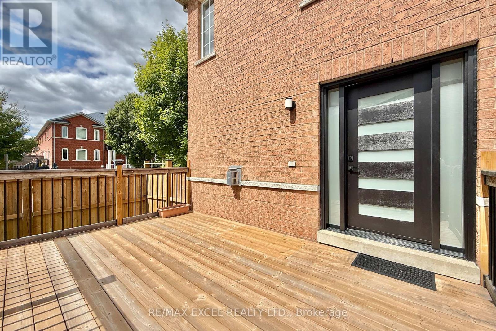 455 White's Hill Avenue, Markham, Ontario  L6B 0J7 - Photo 24 - N12376602