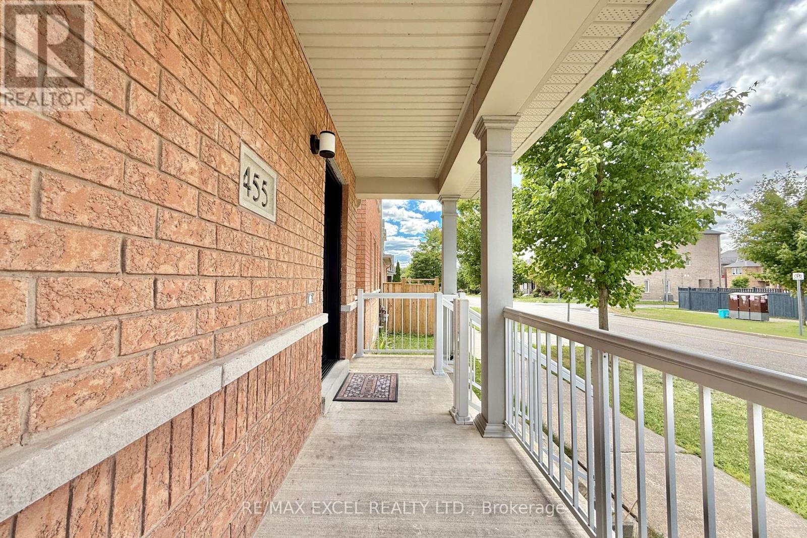 455 White's Hill Avenue, Markham, Ontario  L6B 0J7 - Photo 5 - N12376602
