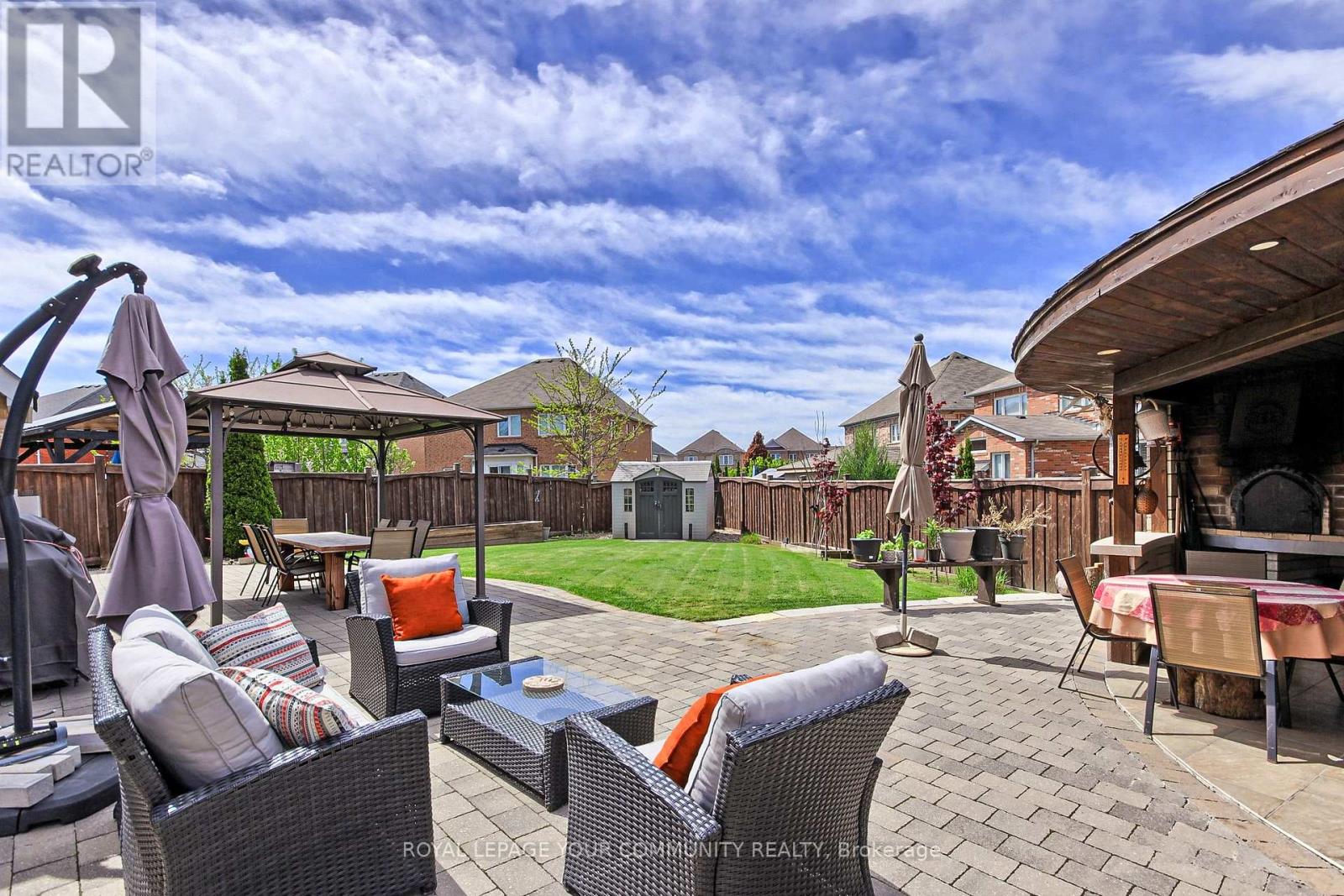 63 Cousteau Drive, Bradford West Gwillimbury, Ontario  L3Z 0H8 - Photo 4 - N12376612