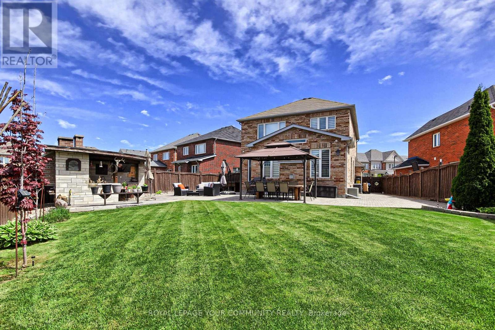 63 Cousteau Drive, Bradford West Gwillimbury, Ontario  L3Z 0H8 - Photo 49 - N12376612