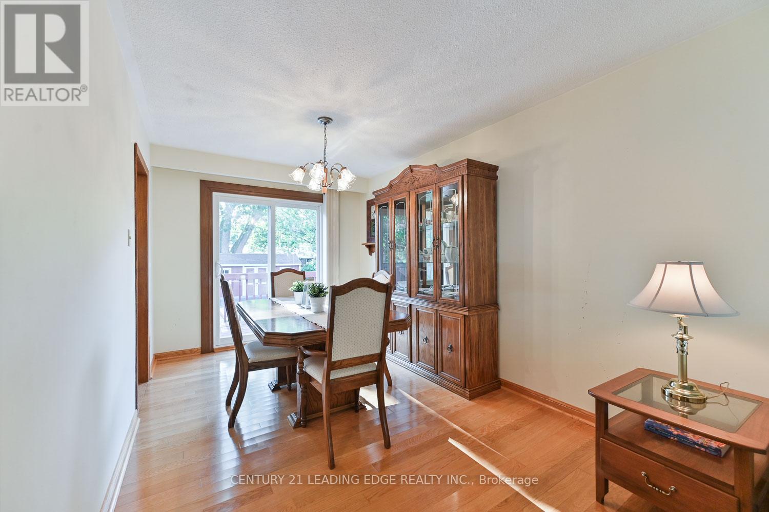 18 Sir Constantine Drive, Markham, Ontario  L3P 2X2 - Photo 11 - N12376704